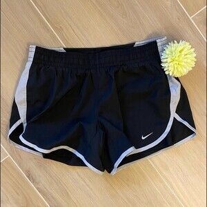 NIKE DRI-FIT~RUNNING/ATHLETIC/SHORT~BUILT-IN STRETCH SHORT~SMALL
